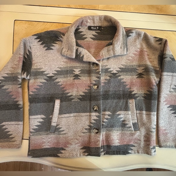 Southwestern Patterned Button-Up Jacket - Picture 4 of 10